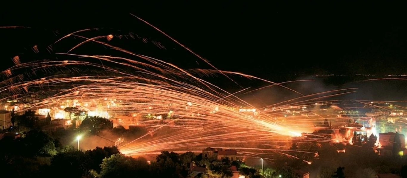 Ρουκετοπόλεμος τέλος στη Χίο; - Ανέστειλε τη λειτουργία του το σωματείο «Φίλοι Βρονταδουσιακών Εθίμων»